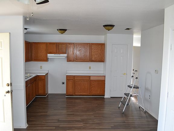 2nd image of 227 N Westside Ave