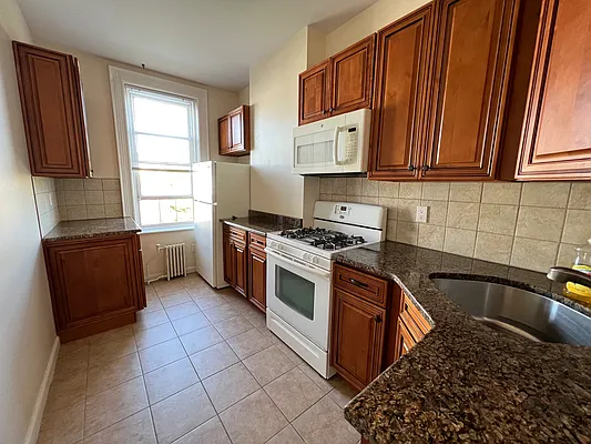 Rented by Welcome Home Real Estate | media 3