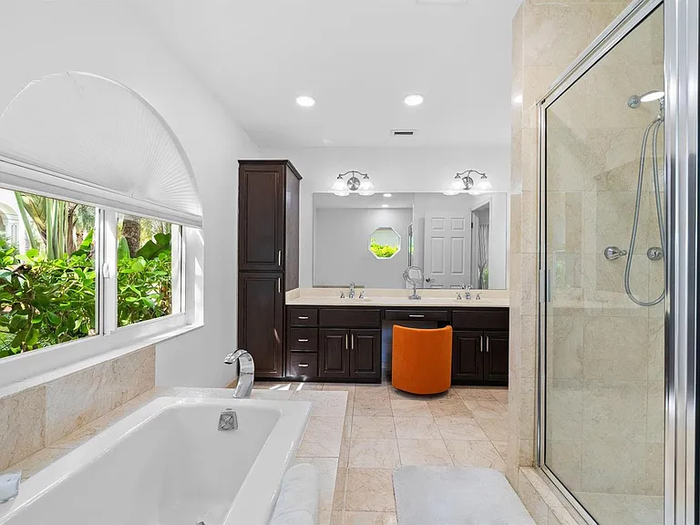 326 Seven Isles Dr — Photo 16