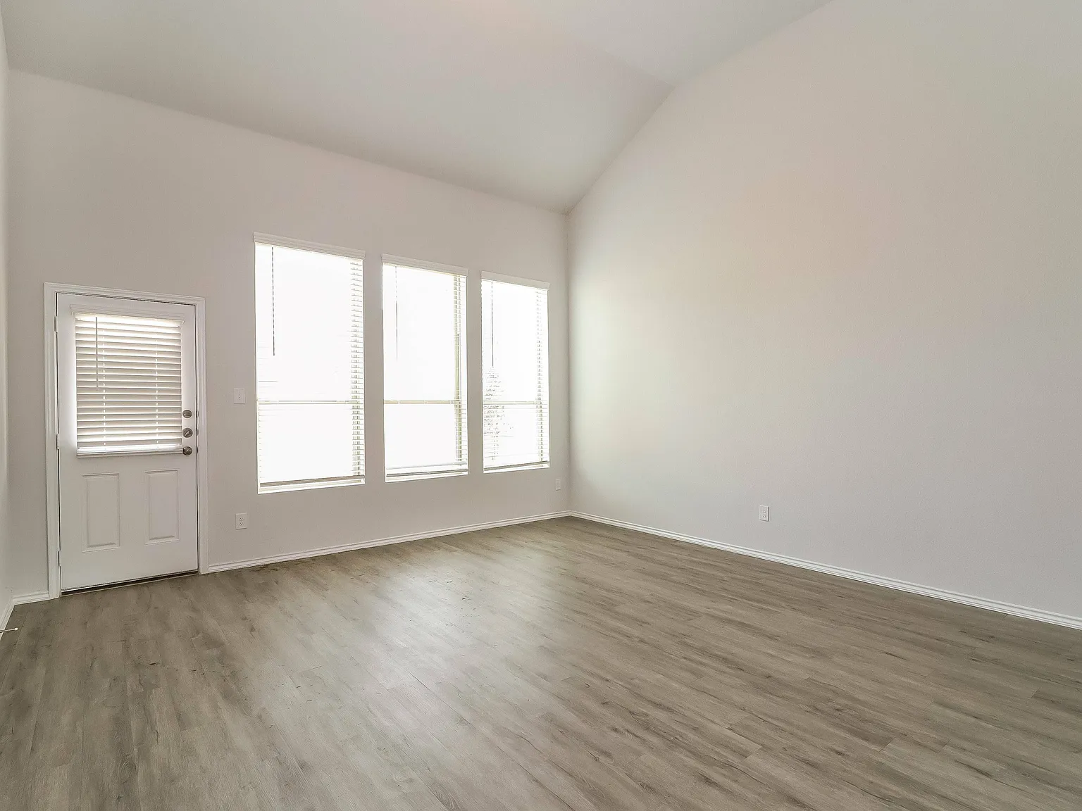 Sycamore Landing — Photo 3