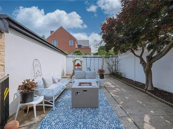 1217 84th St, Brooklyn, NY 11228