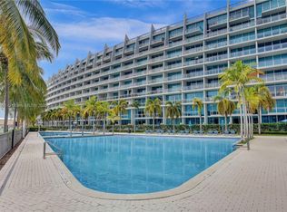 2950 NE 188th St APT 417, Aventura, FL 33180