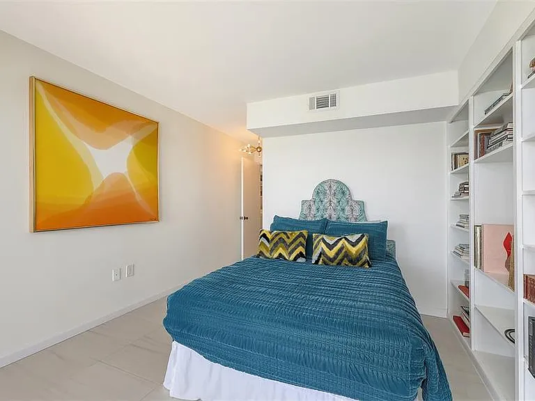 11 Sunset Dr #501 — Photo 32