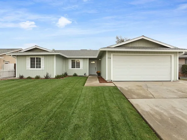 1316 E D St, Oakdale, CA 95361
