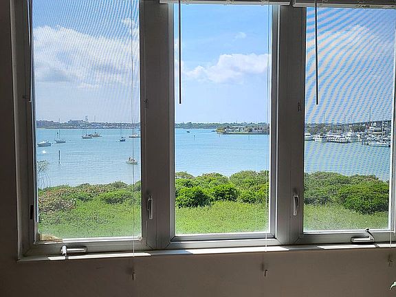 5th image of 31 Harbour Isle Dr W Unit 302