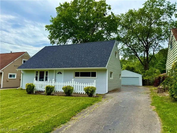 356 N Edgehill Ave, Youngstown, OH 44515