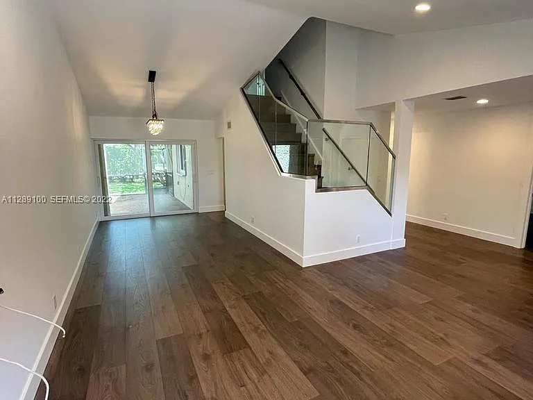 546 Patio Village Way — Photo 6