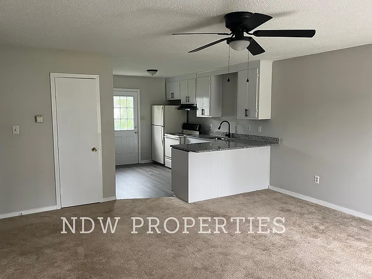 405 Timmy Ln #A — Photo 4