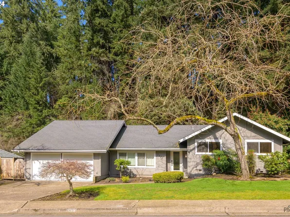 2623 E Wilshire Dr, Eugene, OR 97405