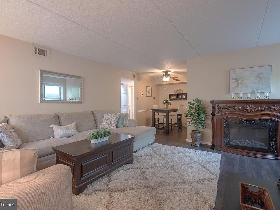 1st image of 6106 Hilltop Dr #16
