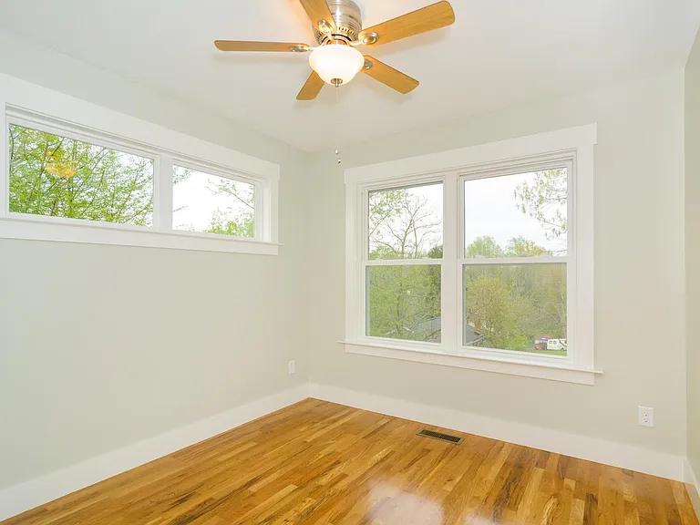 11 Hubbard Ave — Photo 21