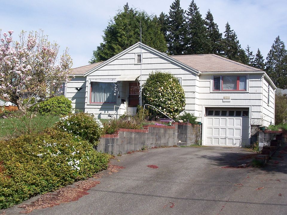 1st image of 255 Farragut Ave