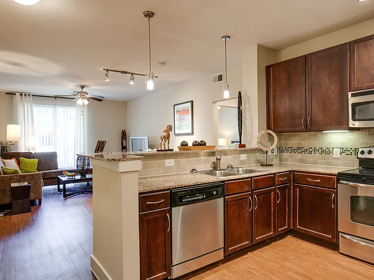Dallas, TX Apartment Homes — Photo 20