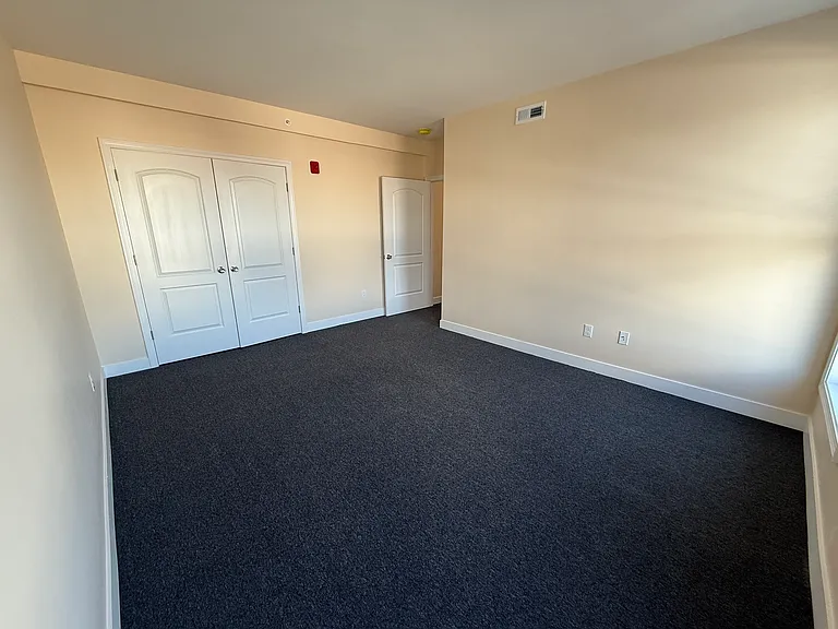 115 Main St #26 — Photo 16