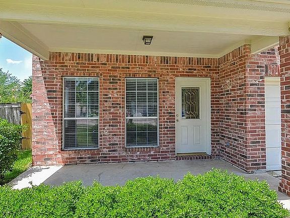 2nd image of 20838 Balmoral Glen Ln