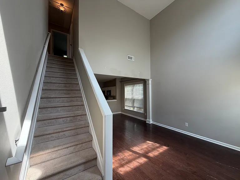 10905 Wittenridge Dr — Photo 15