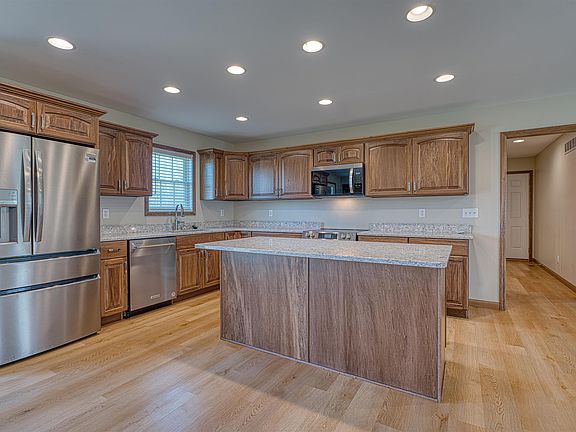 5th image of 5083 Springfield Rd