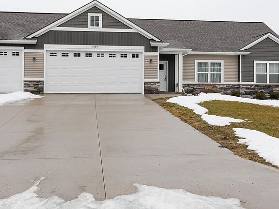 1712 Water Lilly Ln-102