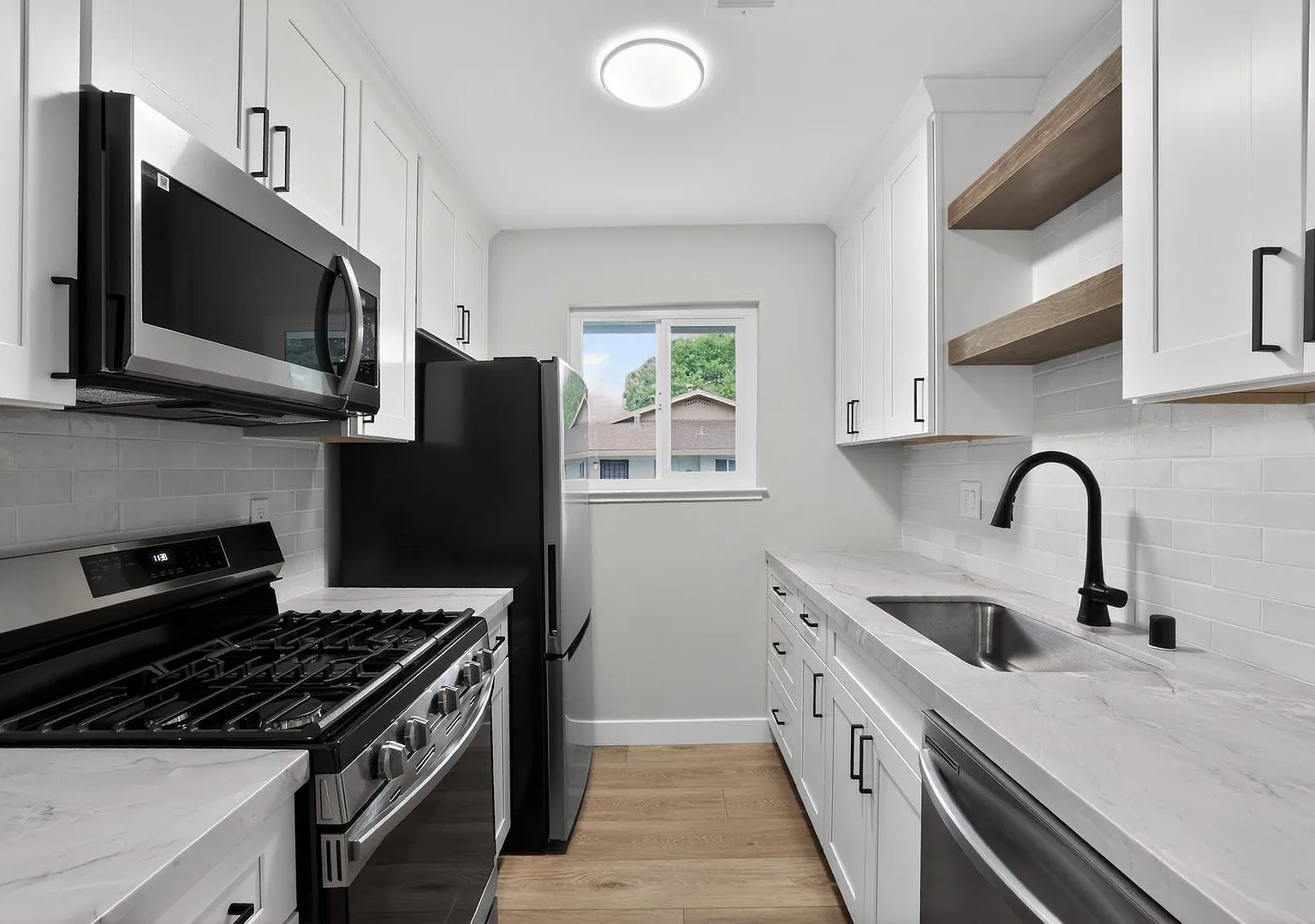 Citrus Heights Gorgeous Renovated Condo At Greenback Estates 6281 Cavan Drive #4 — Photo 1