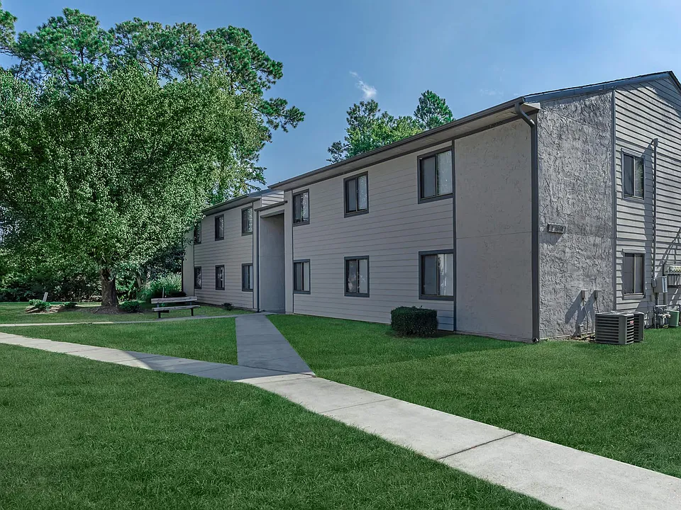 Treetop Apartments