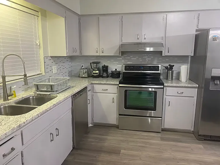 317 Montgomery Ave #317 — Photo 12