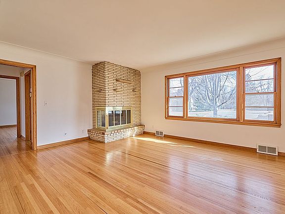 Living Room 3