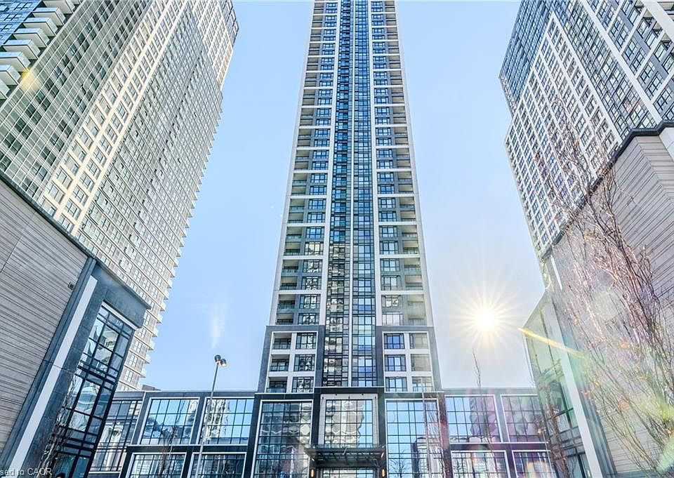 1st image of 7 Mabelle Ave #Penthouse 07