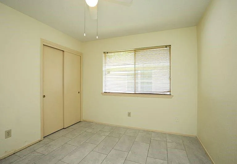 8215 Summer Quail Dr — Photo 25