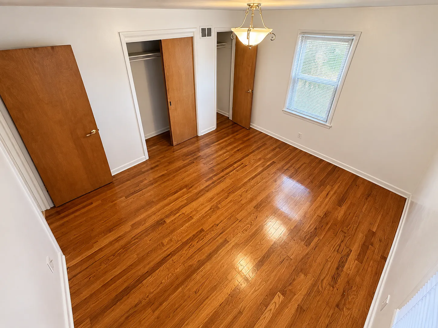 2 bed, 800 sqft, $960 — Photo 2