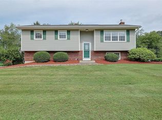 26 Robinn Dr, Middletown, NY 10940