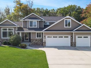 290 Beau Rivage Ct, De Pere, WI 54115