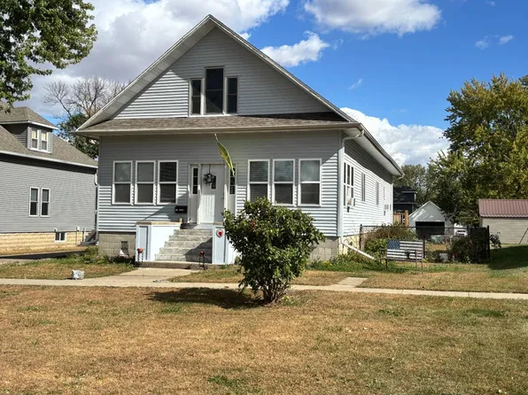 50 N 2nd Ave E, Hartley, IA 51346