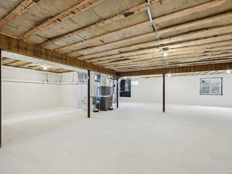 910 Glenn Rd — Photo 33
