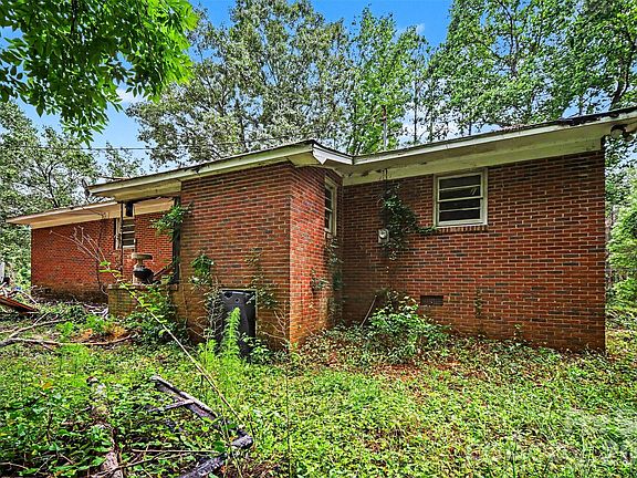 2nd image of 1770 Bechtler Rd