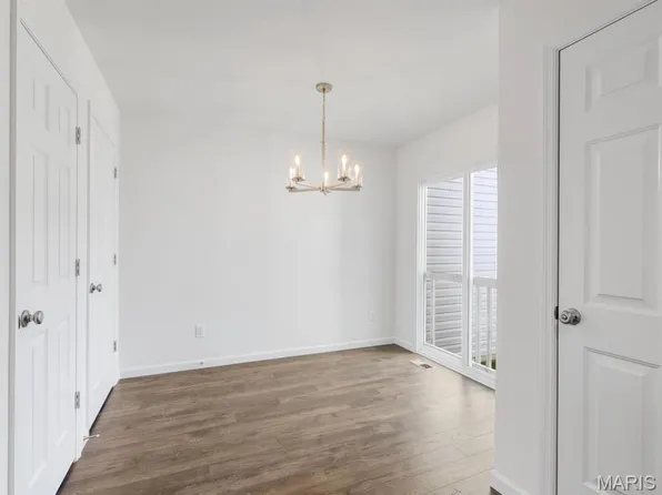 314 Fall Harvest Pkwy, Wentzville, MO 63385