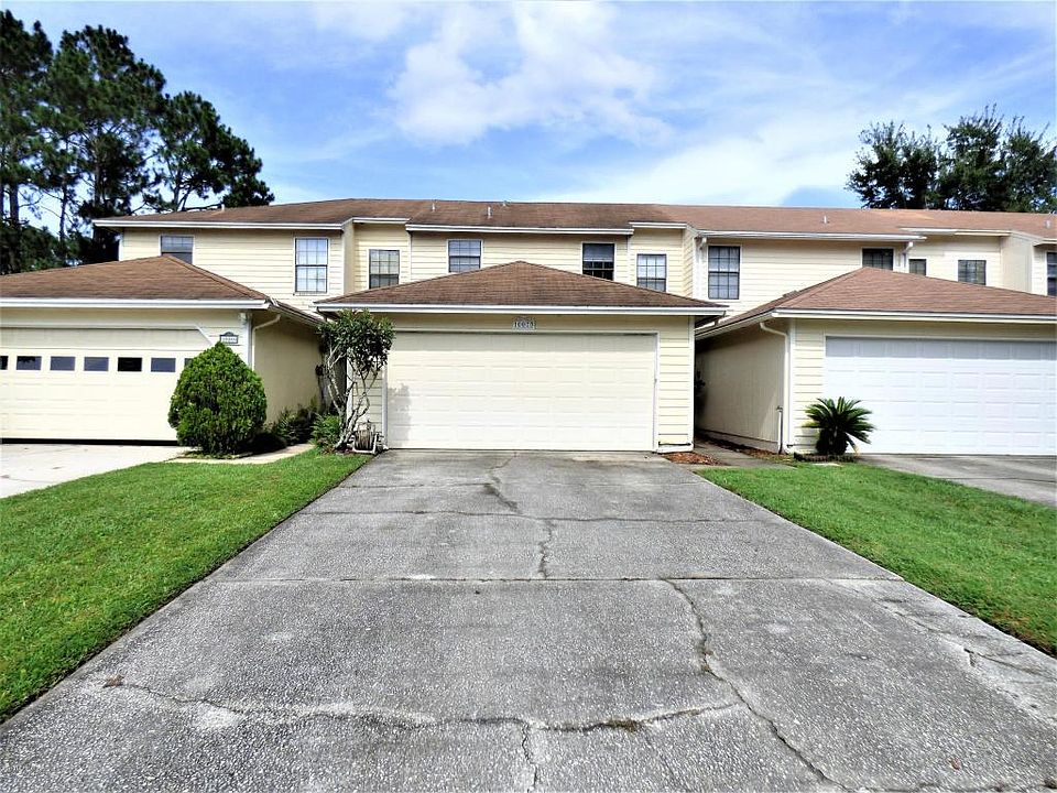 1st image of 10073 Hidden Branch Dr E