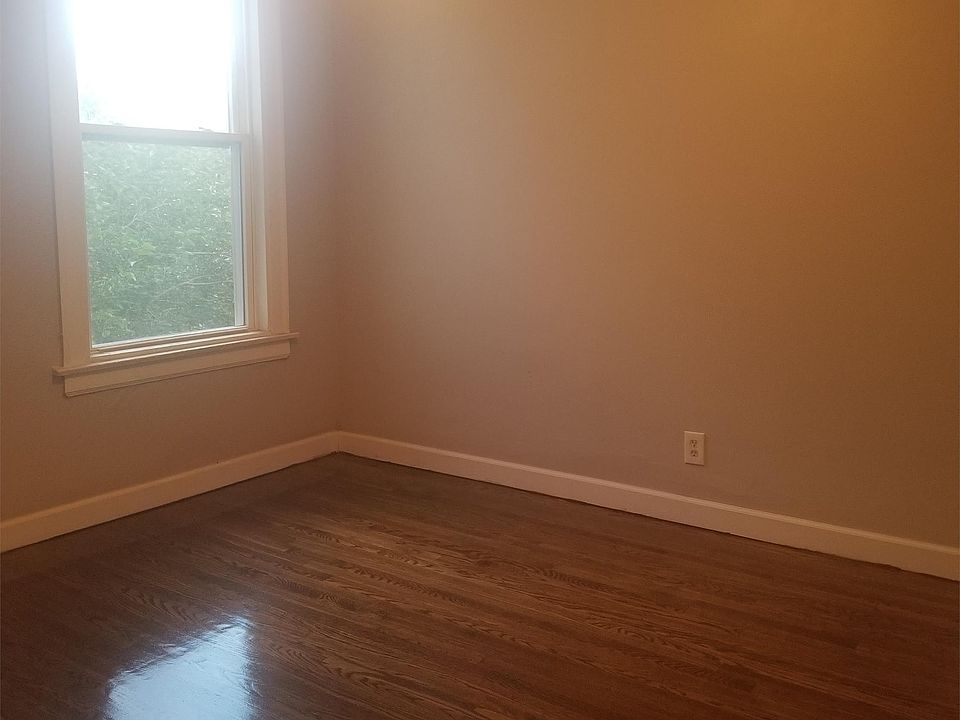 1st image of 7155 S East End Ave #2