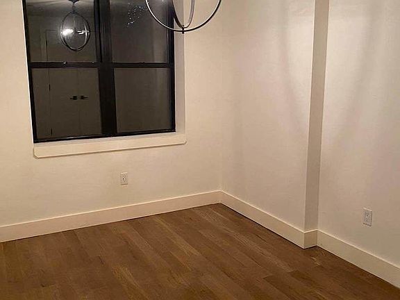 4th image of 826 Saint Johns Pl #4R