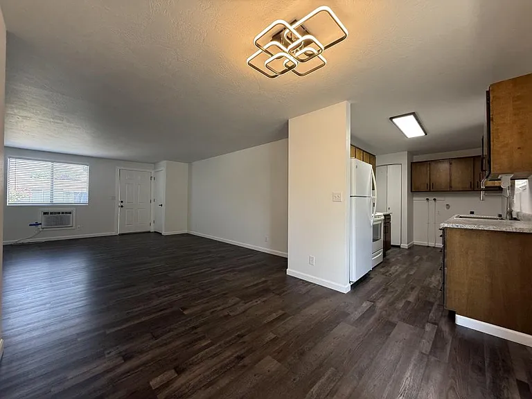1608 Leonard Rd #A — Photo 5