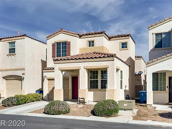 2nd image of 7712 Hampton Park Ln
