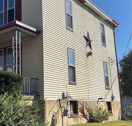 2nd image of 102 E Hallam Ave