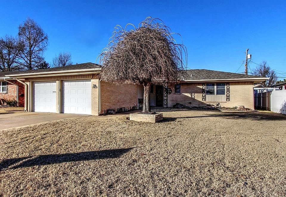 1st image of 1429 SW 72nd St