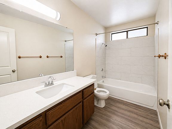 5th image of 324-330 W Mountain View Ave #206