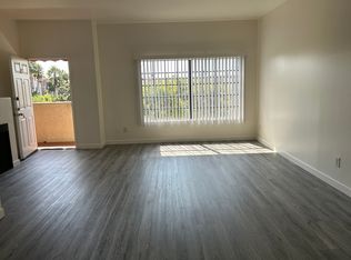 7025 Flight Ave APT 8, Los Angeles, CA 90045
