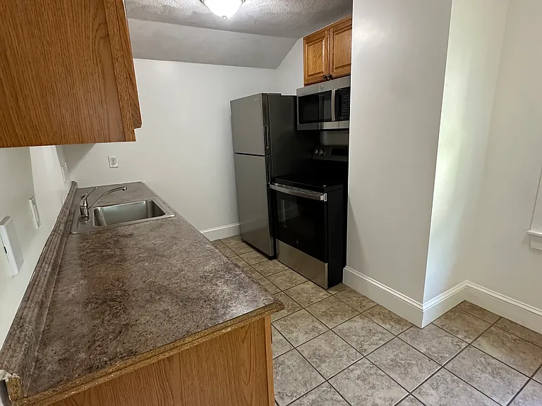 25 Lafayette St #2 — Photo 12