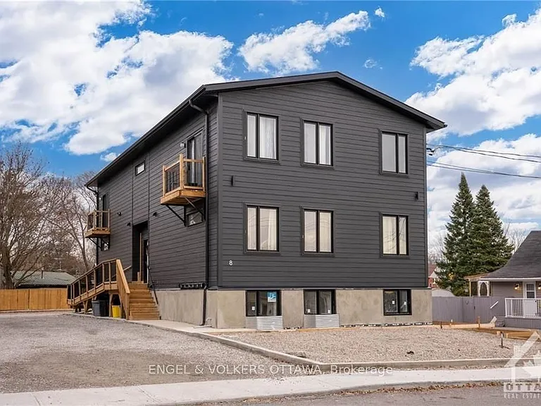 8 Philip St #5 — Photo 2