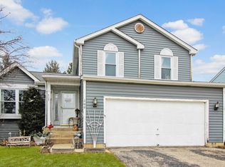 100 W Lindsay Dr, Round Lake Beach, IL