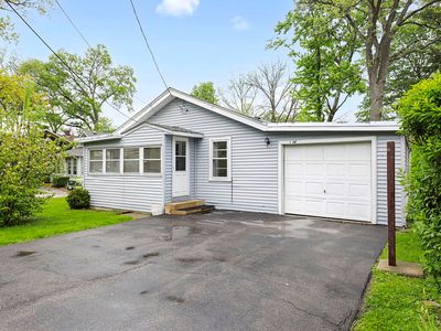 (Undisclosed Address), Montgomery, IL, 60538
