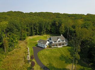 8 Spruce Ridge Dr, New Fairfield, CT 06812