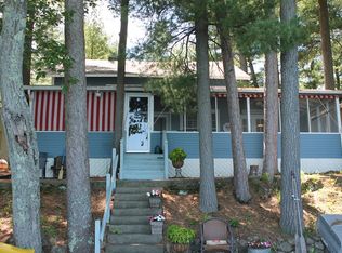 E1328 Grandview Rd, Waupaca, WI 54981